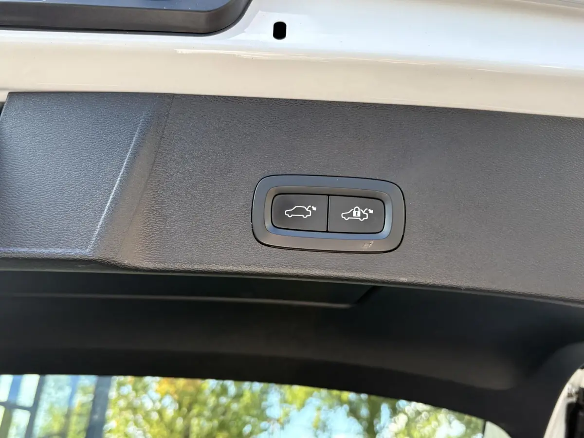 Ultimate 70 kWh SOH 95% | 360 CAMERA | STOEL STUURVERWARMING | MEM. SEAT | ELEK. STOEL | PANO | RIJKLAARPRIJS INCL. 12 MND BOVAG GARANTIE! | KEYLESS + DODEHOEK |