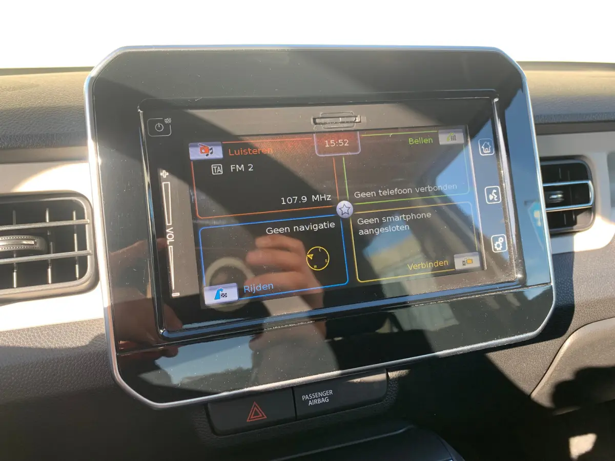 1.2 Smart Hybrid Style Airco | Camera | Cruise Control | 1e eigenaar | DAB | Keyless | LMV 16" | Navi | Stoelverwarming |