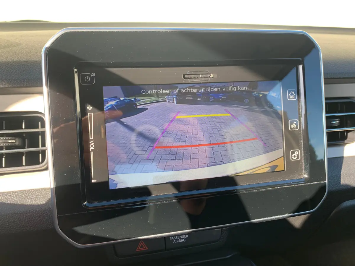 1.2 Smart Hybrid Style Airco | Camera | Cruise Control | 1e eigenaar | DAB | Keyless | LMV 16" | Navi | Stoelverwarming |