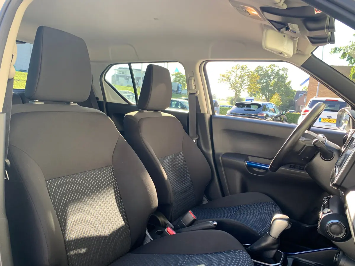 1.2 Smart Hybrid Style Airco | Camera | Cruise Control | 1e eigenaar | DAB | Keyless | LMV 16" | Navi | Stoelverwarming |