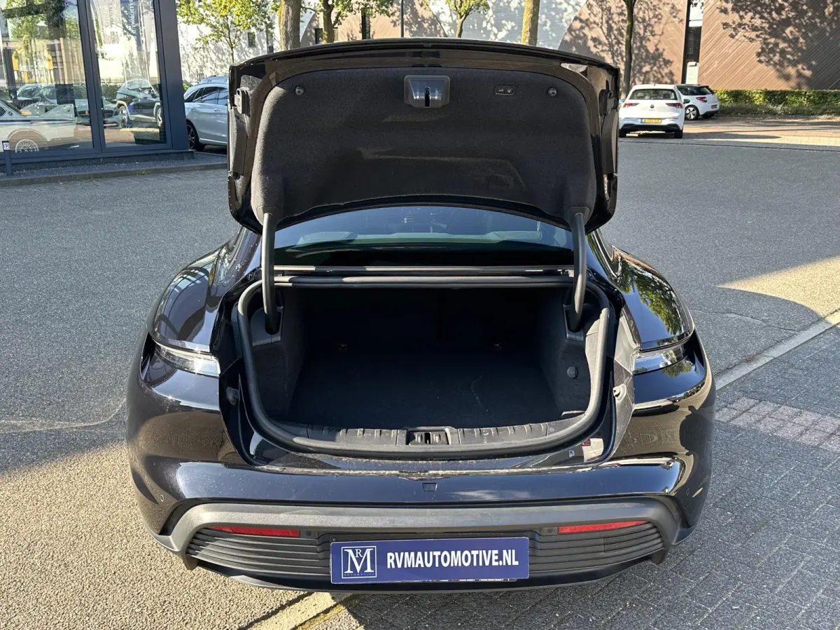 79 kWh SOH 92% | MEM. SEAT | BOSE BOXEN | PANO | STOEL + STUURVERWARMING | ELEK. STOELEN | 21'' WIELEN | FABRIEKS GARANTIE TM 09-2027 | GEEN EXTRA KOSTEN!! RIJKLAAR GELEVERD |
