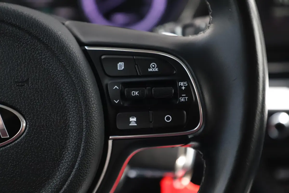 1.6 GDi Hybrid DynamicLine Automaat Navigatie Achteruitrijcamera Carplay Android Clima Adaptive Cruise