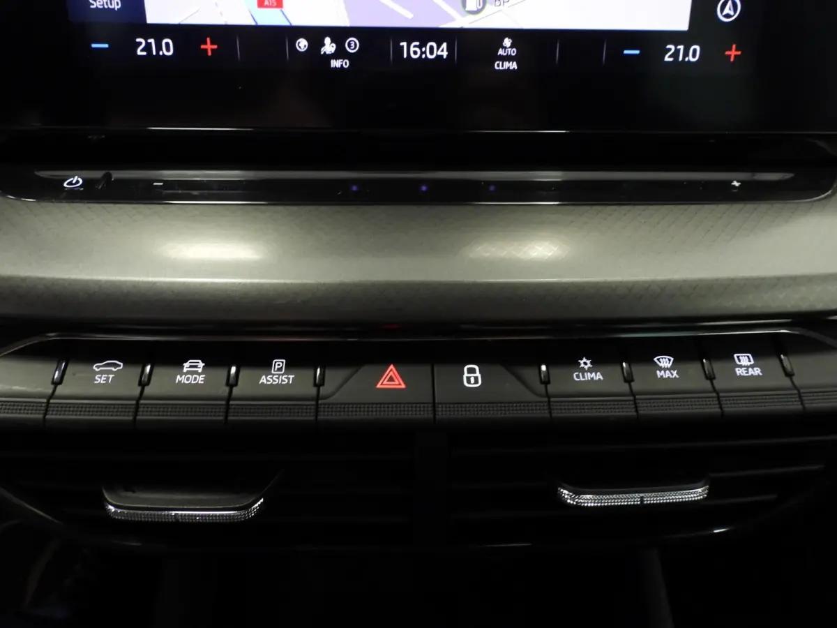 1.0 TSI Business Edition NAVI/TREKH./CLIMA/LED/16"LMV!