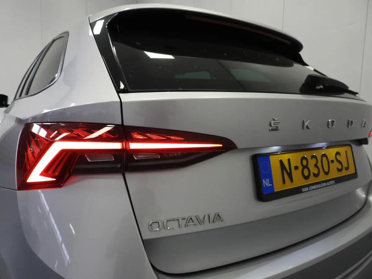 1.0 TSI Business Edition NAVI/TREKH./CLIMA/LED/16"LMV!