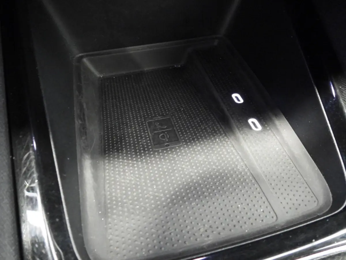1.0 TSI Business Edition NAVI/TREKH./CLIMA/LED/16"LMV!
