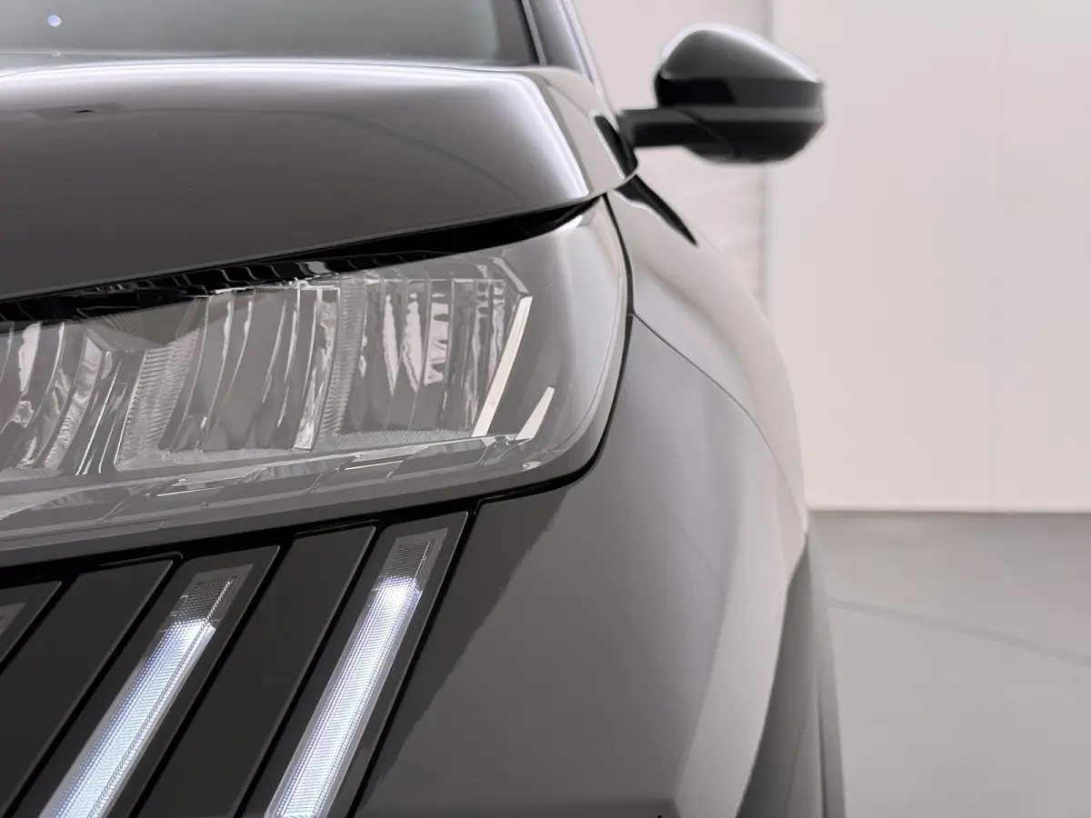 SUV Allure Avantage 73 kWh 210pk | DEMO | Navigatie | 360 graden camera | Adaptive cruise control | Stoelverwarming | Warmtepomp | 19" lichtmetalen velgen