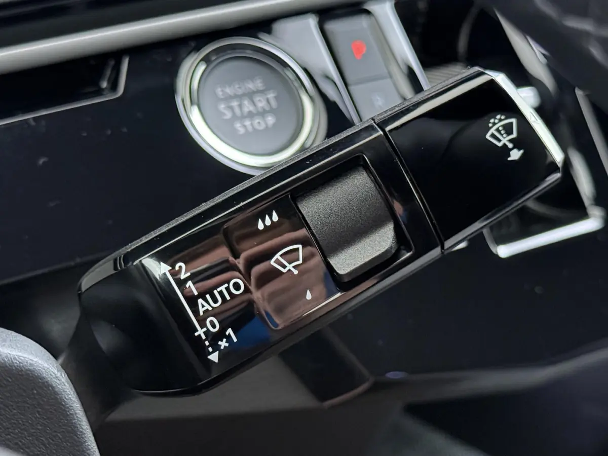 SUV Allure Avantage 73 kWh 210pk | DEMO | Navigatie | 360 graden camera | Adaptive cruise control | Stoelverwarming | Warmtepomp | 19" lichtmetalen velgen