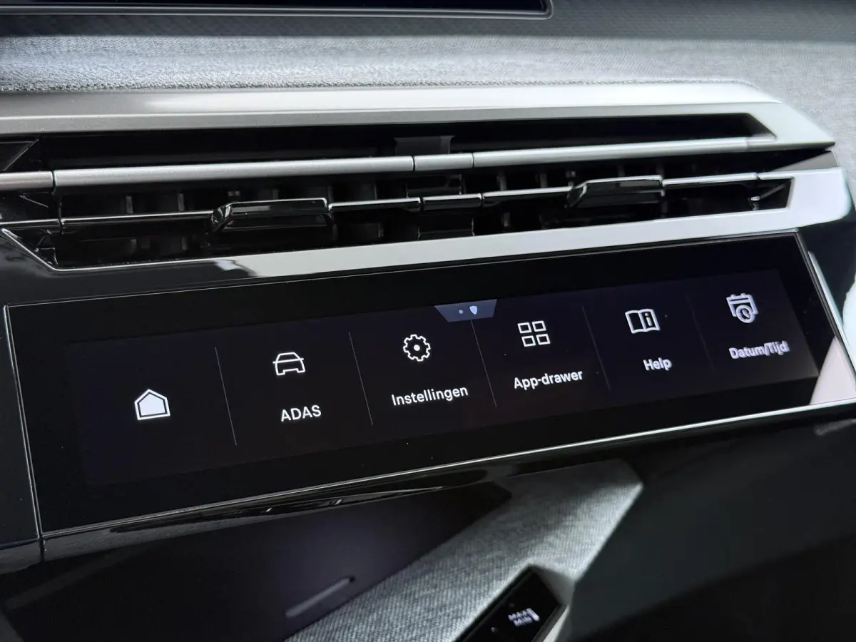 SUV Allure Avantage 73 kWh 210pk | DEMO | Navigatie | 360 graden camera | Adaptive cruise control | Stoelverwarming | Warmtepomp | 19" lichtmetalen velgen