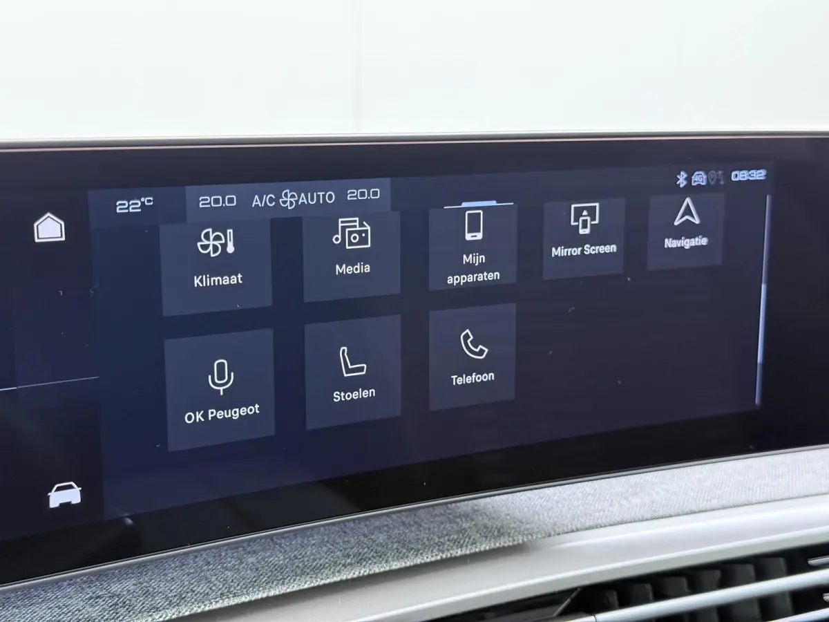 SUV Allure Avantage 73 kWh 210pk | DEMO | Navigatie | 360 graden camera | Adaptive cruise control | Stoelverwarming | Warmtepomp | 19" lichtmetalen velgen