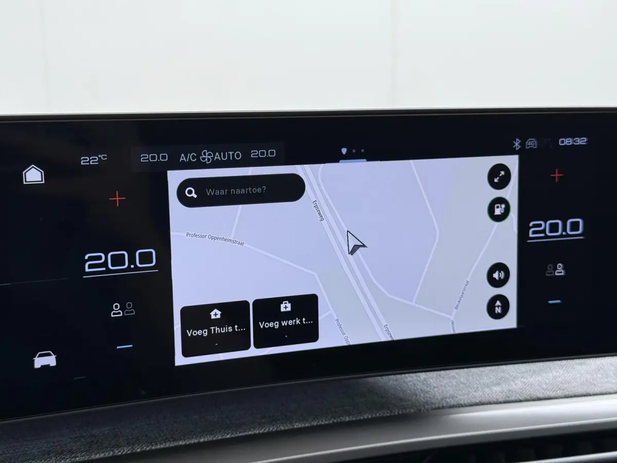 SUV Allure Avantage 73 kWh 210pk | DEMO | Navigatie | 360 graden camera | Adaptive cruise control | Stoelverwarming | Warmtepomp | 19" lichtmetalen velgen
