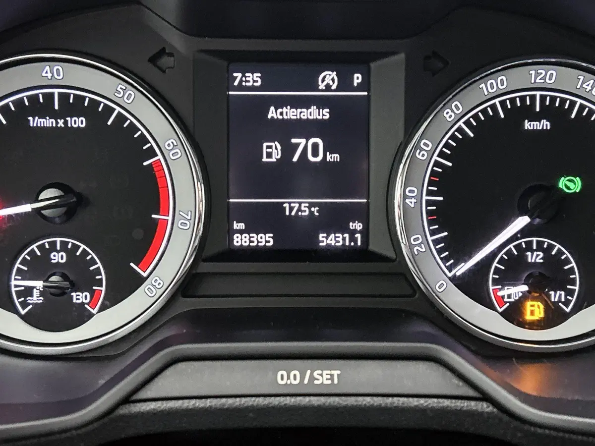 1.5 TSI Greentech Business Edition Plus | AUTOMAAT | ACHTERUITRIJCAMERA | STOELVERWARMING | APPLE CARPLAY - ANDROID AUTO | CLIMATE CONTROL | CRUISE CONTROL | ELEKTRISCHE KOFFERKLEP |