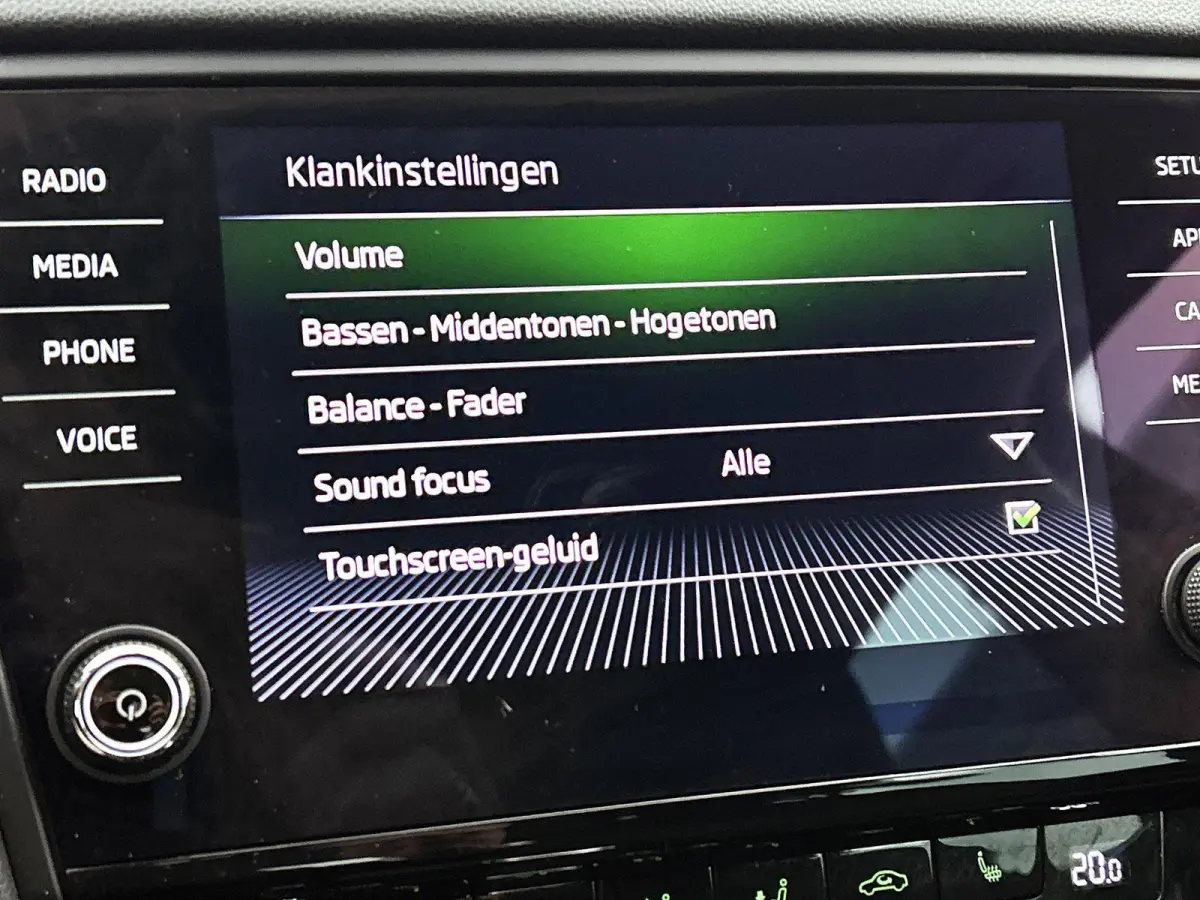 1.5 TSI Greentech Business Edition Plus | AUTOMAAT | ACHTERUITRIJCAMERA | STOELVERWARMING | APPLE CARPLAY - ANDROID AUTO | CLIMATE CONTROL | CRUISE CONTROL | ELEKTRISCHE KOFFERKLEP |