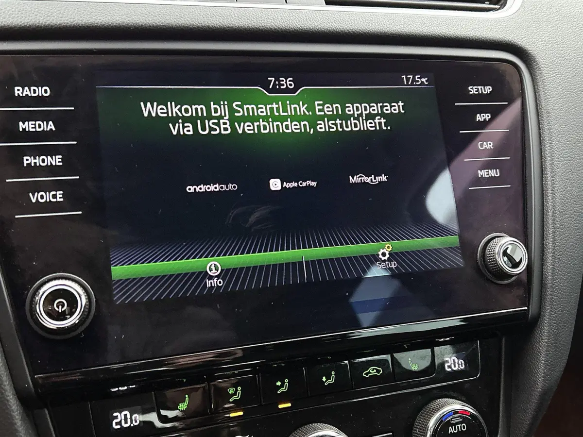 1.5 TSI Greentech Business Edition Plus | AUTOMAAT | ACHTERUITRIJCAMERA | STOELVERWARMING | APPLE CARPLAY - ANDROID AUTO | CLIMATE CONTROL | CRUISE CONTROL | ELEKTRISCHE KOFFERKLEP |