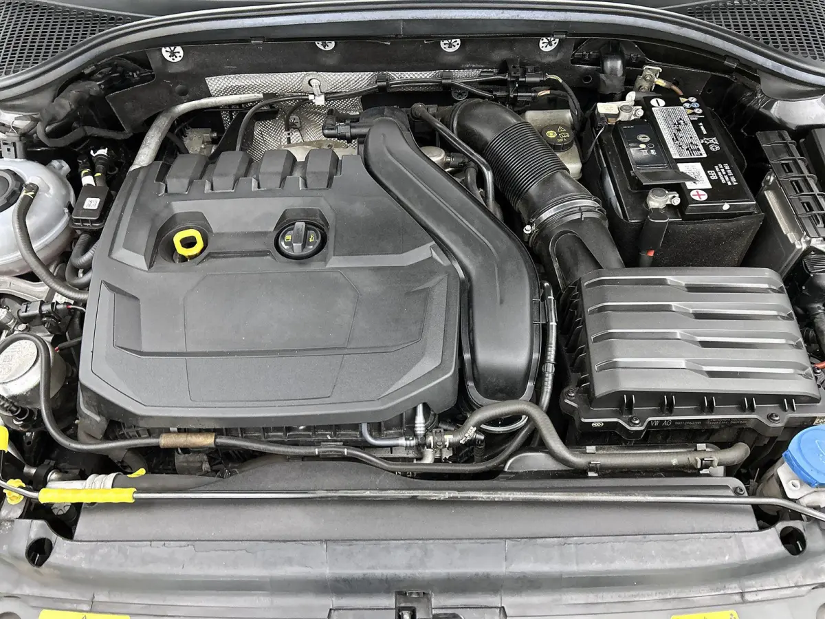 1.5 TSI Greentech Business Edition Plus | AUTOMAAT | ACHTERUITRIJCAMERA | STOELVERWARMING | APPLE CARPLAY - ANDROID AUTO | CLIMATE CONTROL | CRUISE CONTROL | ELEKTRISCHE KOFFERKLEP |