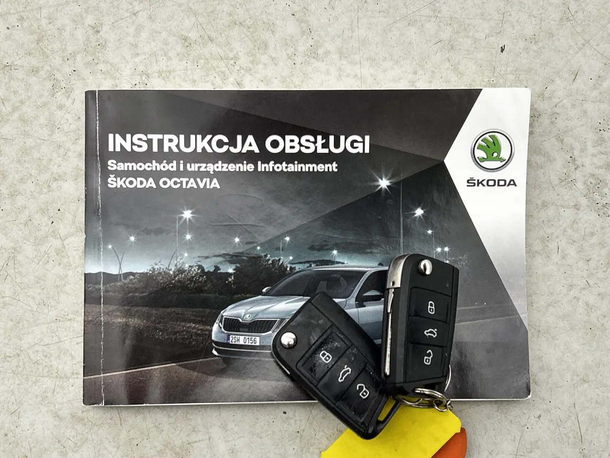 1.5 TSI Greentech Business Edition Plus | AUTOMAAT | ACHTERUITRIJCAMERA | STOELVERWARMING | APPLE CARPLAY - ANDROID AUTO | CLIMATE CONTROL | CRUISE CONTROL | ELEKTRISCHE KOFFERKLEP |