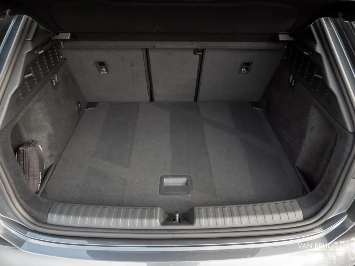 30 TFSI S-Line Pano RS-Stoelen Sfeer Standkachel