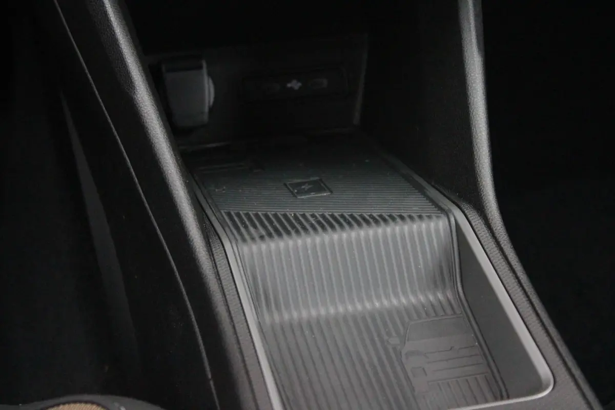 COMFORT RANGE ICONIC CINQ 52 kWh *NIEUWE AUTO!* | PACK WINTER: (ELEKTRISCH VERWARMBARE VOORSTOELEN/ELEKTRISCH VERWARMBAAR STUURWIEL, BESTUURDERSSTOEL MET ELEKTRISCH VERSTELBARE LENDESTEUN, I