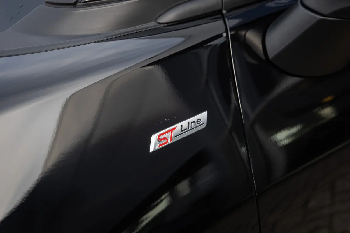 1.0 EcoBoost ST-Line | Achteruitrijcamera | Winterpack | Parkeersensor achter | Lane Keeping | Apple Carplay/Android Auto | Achteruitrijcamera | Apple Carplay/Android Auto|telefoonintegratie