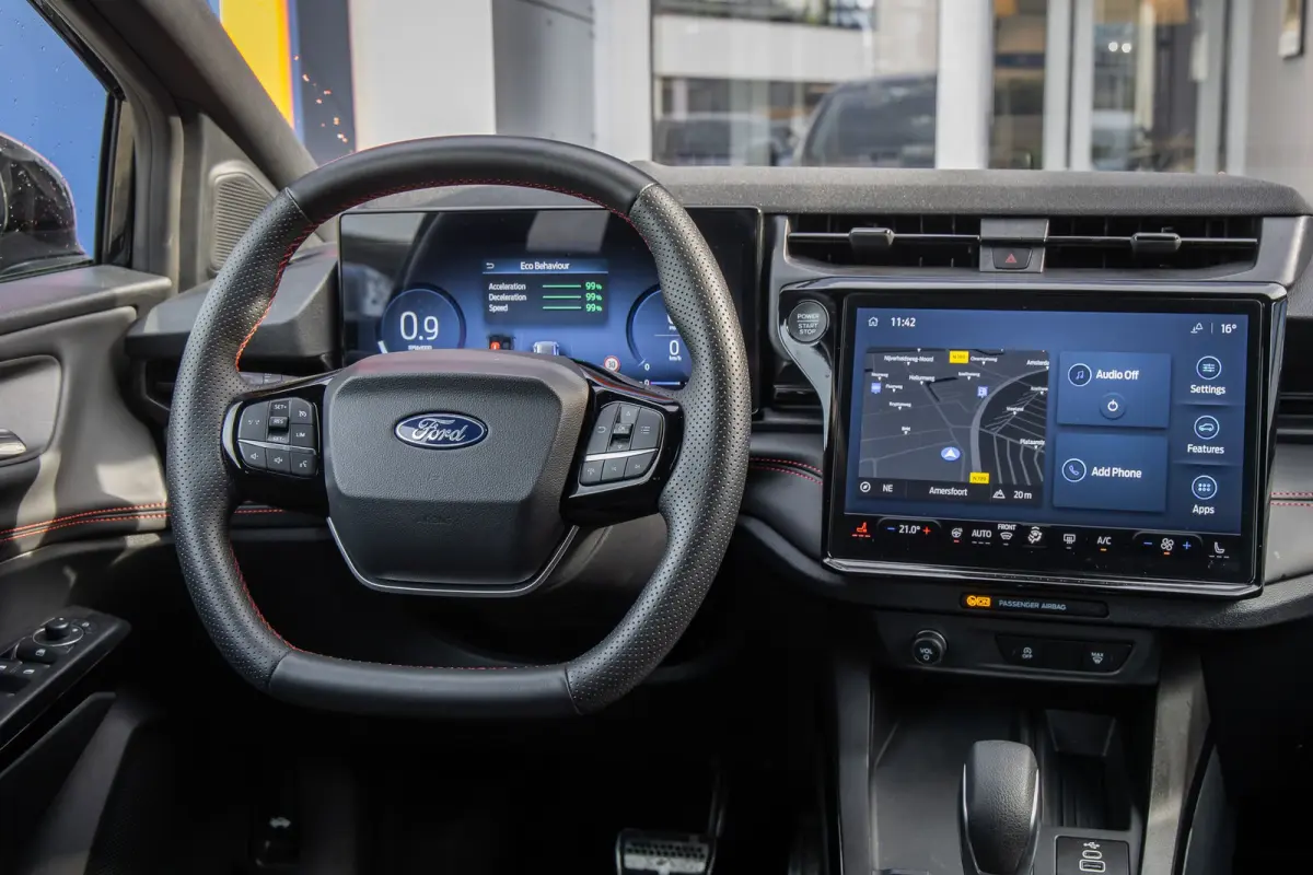 1.0 EcoBoost ST-Line | Achteruitrijcamera | Winterpack | Parkeersensor achter | Lane Keeping | Apple Carplay/Android Auto | Achteruitrijcamera | Apple Carplay/Android Auto|telefoonintegratie