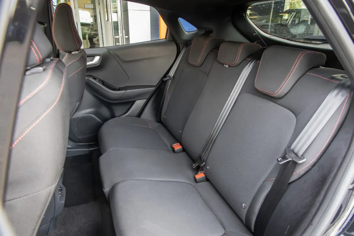 1.0 EcoBoost ST-Line | Achteruitrijcamera | Winterpack | Parkeersensor achter | Lane Keeping | Apple Carplay/Android Auto | Achteruitrijcamera | Apple Carplay/Android Auto|telefoonintegratie