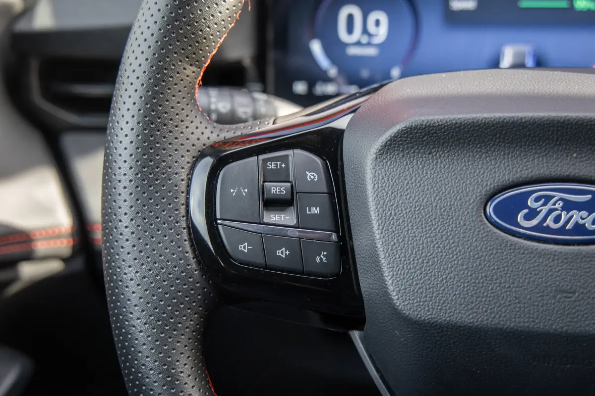1.0 EcoBoost ST-Line | Achteruitrijcamera | Winterpack | Parkeersensor achter | Lane Keeping | Apple Carplay/Android Auto | Achteruitrijcamera | Apple Carplay/Android Auto|telefoonintegratie