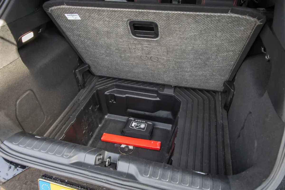 1.0 EcoBoost ST-Line | Achteruitrijcamera | Winterpack | Parkeersensor achter | Lane Keeping | Apple Carplay/Android Auto | Achteruitrijcamera | Apple Carplay/Android Auto|telefoonintegratie