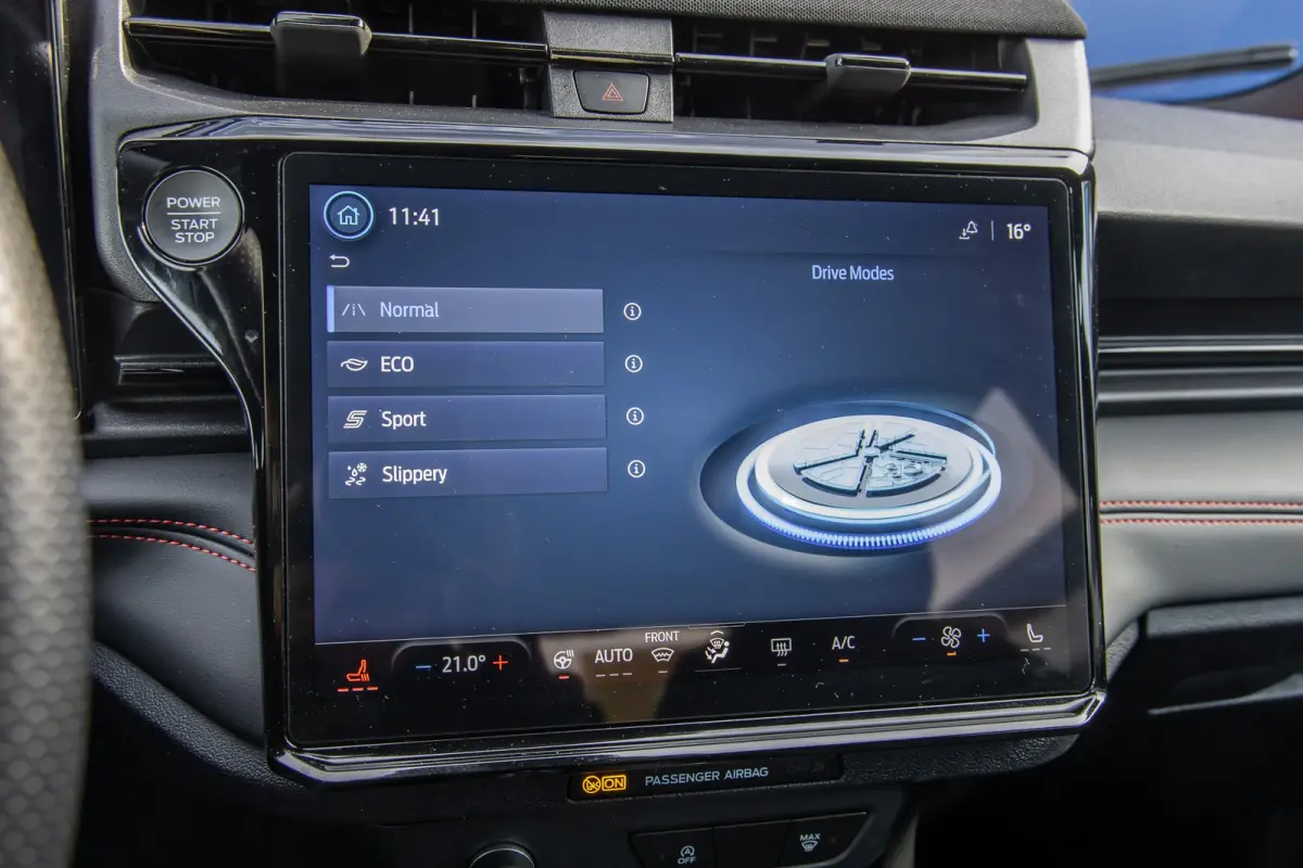 1.0 EcoBoost ST-Line | Achteruitrijcamera | Winterpack | Parkeersensor achter | Lane Keeping | Apple Carplay/Android Auto | Achteruitrijcamera | Apple Carplay/Android Auto|telefoonintegratie