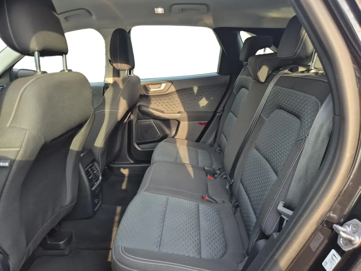 1.5 EcoBoost Titanium X | Bluetooth | Cruise Control | Climate Control | Stoelverwarming Voor en Achter | Trekhaak | LM Velgen | Parkeersensoren |