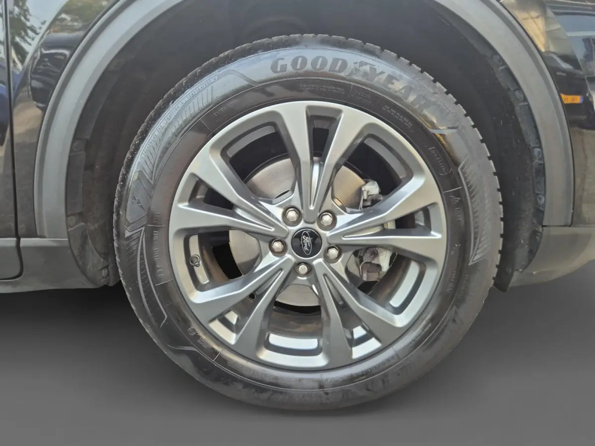1.5 EcoBoost Titanium X | Bluetooth | Cruise Control | Climate Control | Stoelverwarming Voor en Achter | Trekhaak | LM Velgen | Parkeersensoren |