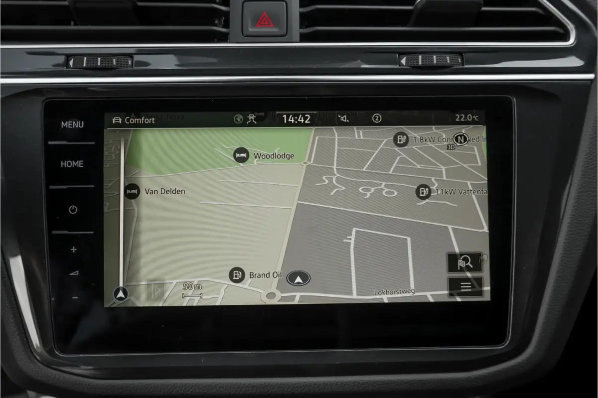 1.4 TSI eHybrid R-Line HUD Leder Memory Pano ACC Keyless 360° Black Pack 20"