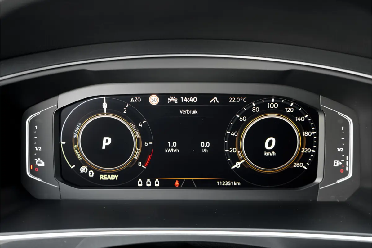 1.4 TSI eHybrid R-Line HUD Leder Memory Pano ACC Keyless 360° Black Pack 20"