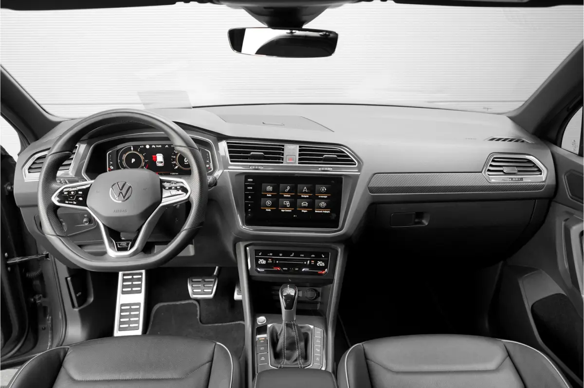 1.4 TSI eHybrid R-Line HUD Leder Memory Pano ACC Keyless 360° Black Pack 20"
