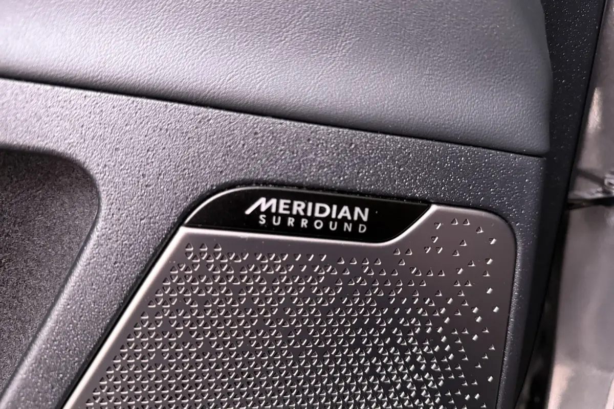 Plus 77.4 kWh (95%SOH) Warmtepomp Trekhaak Memory Meridian