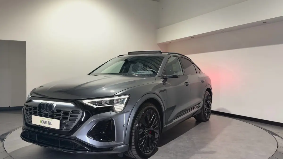 55 quattro S Edition 115 kWh | 22kW lader | Panoramadak | Keyless | Matrix LED