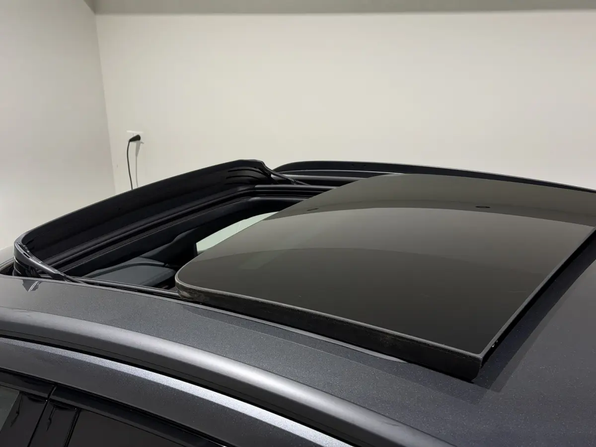 55 quattro S Edition 115 kWh | 22kW lader | Panoramadak | Keyless | Matrix LED