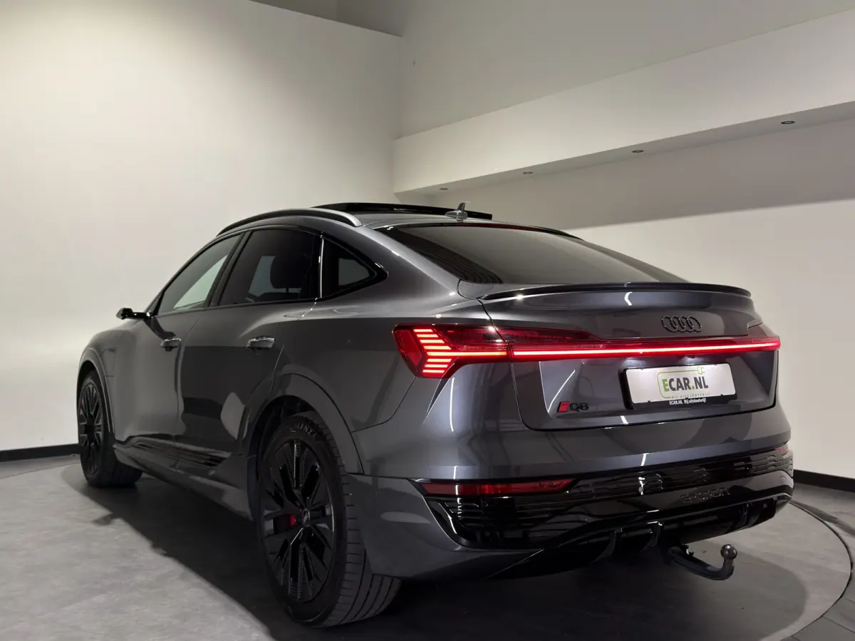 55 quattro S Edition 115 kWh | 22kW lader | Panoramadak | Keyless | Matrix LED