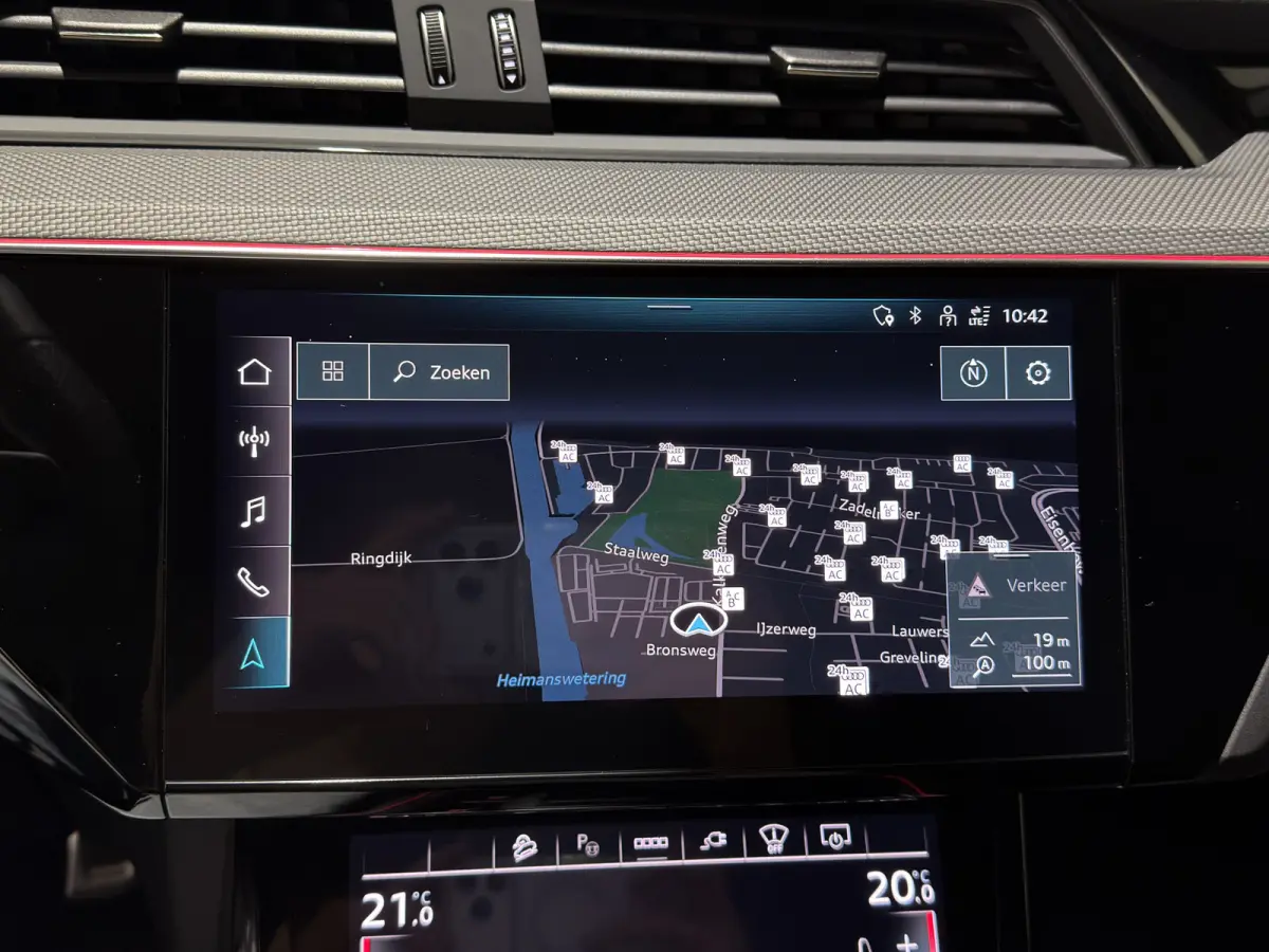 55 quattro S Edition 115 kWh | 22kW lader | Panoramadak | Keyless | Matrix LED