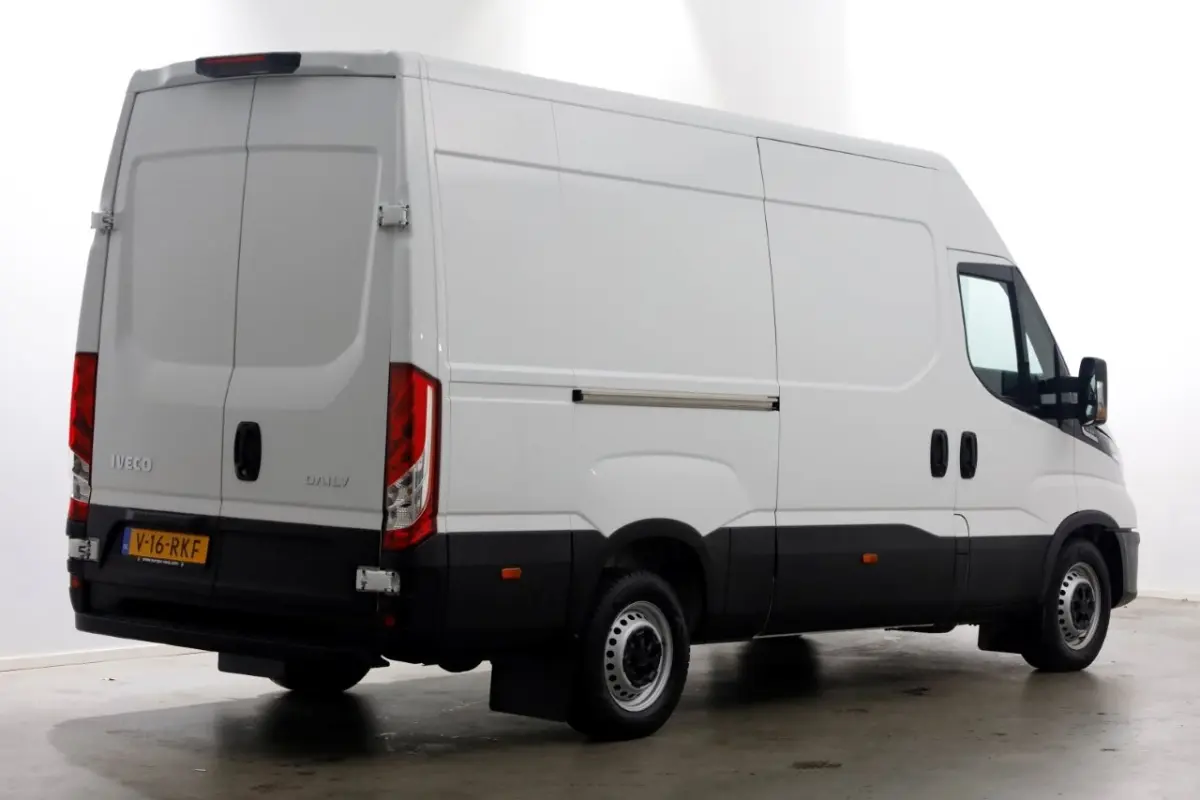 35S21 3.0 210pk L2H2 HiMatic Automaat Navi/Camera Trekgewicht 3500kg 10-2023