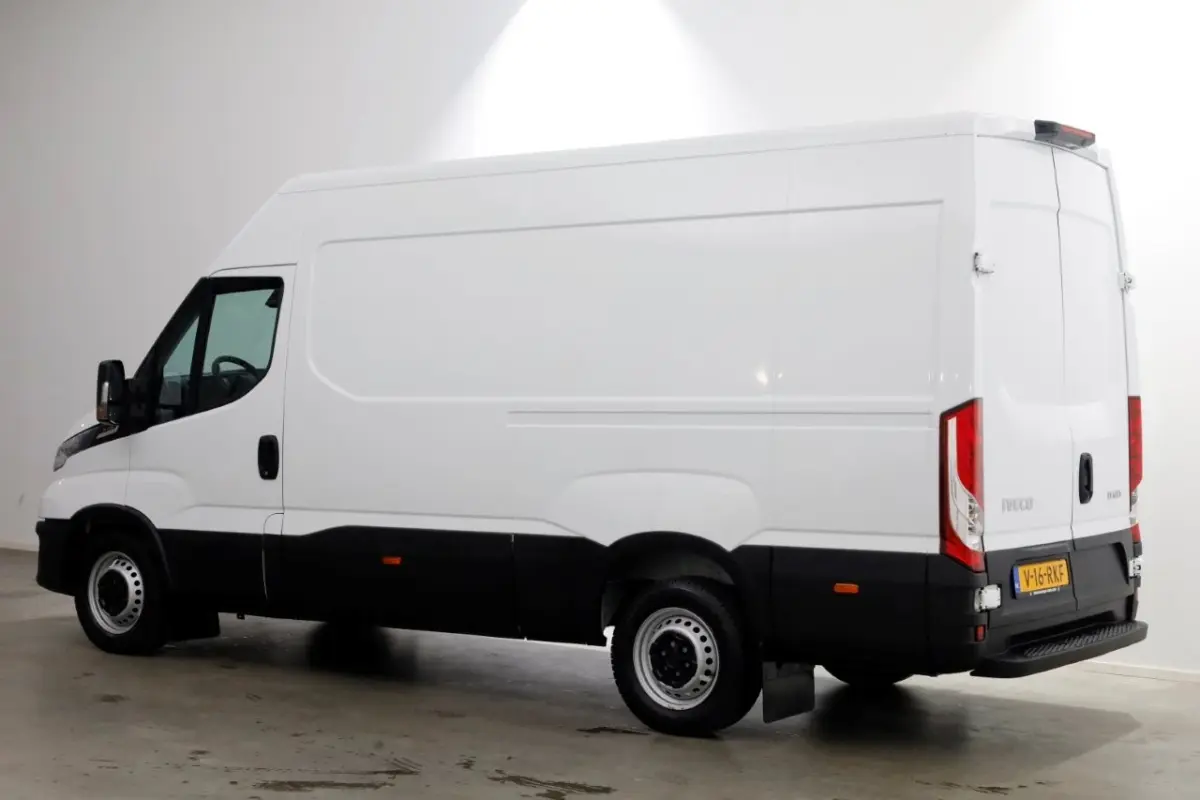 35S21 3.0 210pk L2H2 HiMatic Automaat Navi/Camera Trekgewicht 3500kg 10-2023
