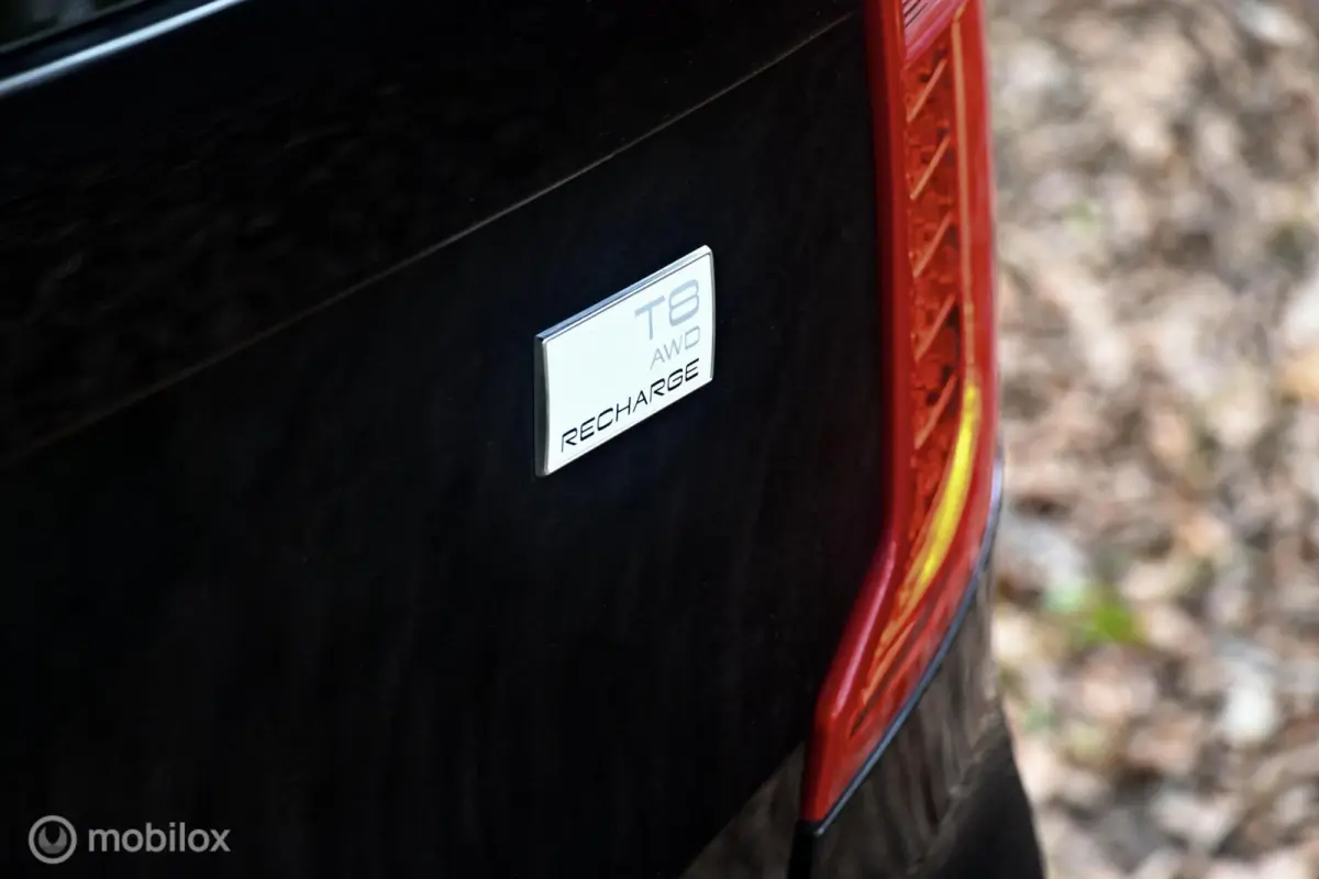 2.0 T8 Recharge AWD Ultimate Bright| Long Range!|