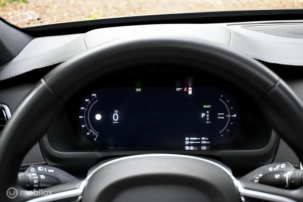 2.0 T8 Recharge AWD Ultimate Bright| Long Range!|
