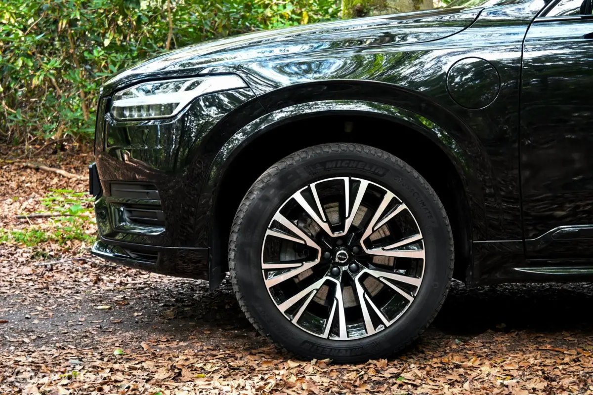 2.0 T8 Recharge AWD Ultimate Bright| Long Range!|