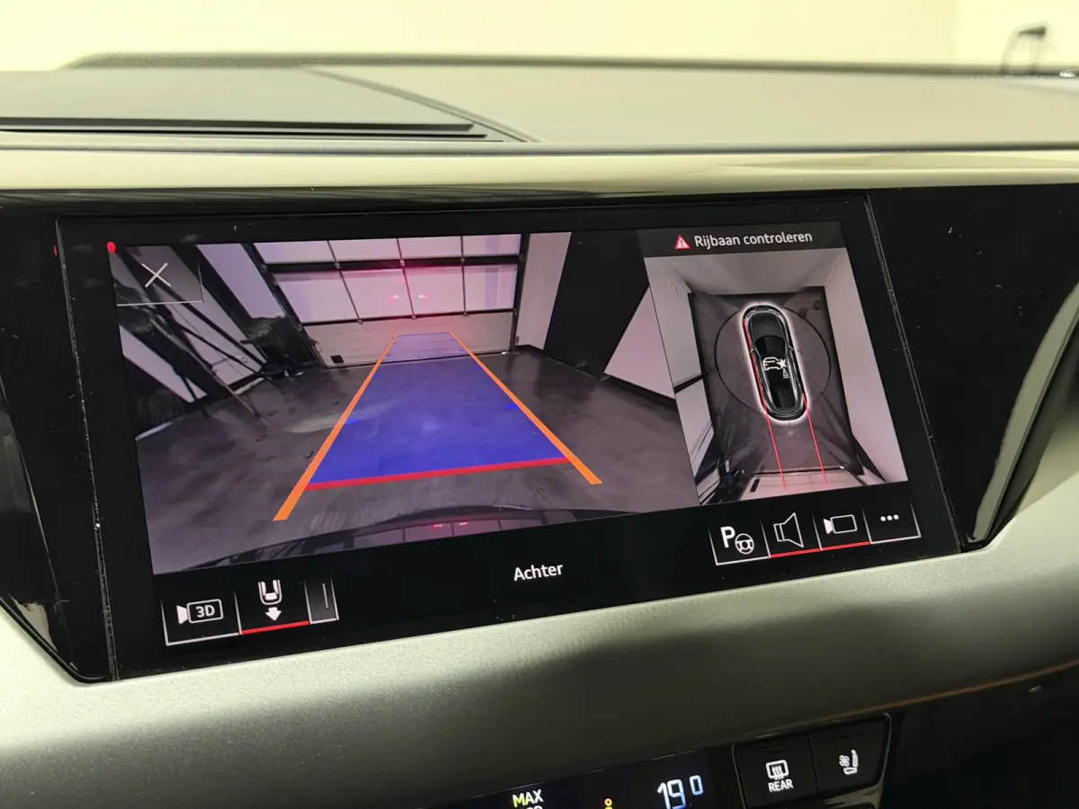 93 kWh | SOH 89% | Achterasbesturing | ACC | Nappa Leder | Laser LED