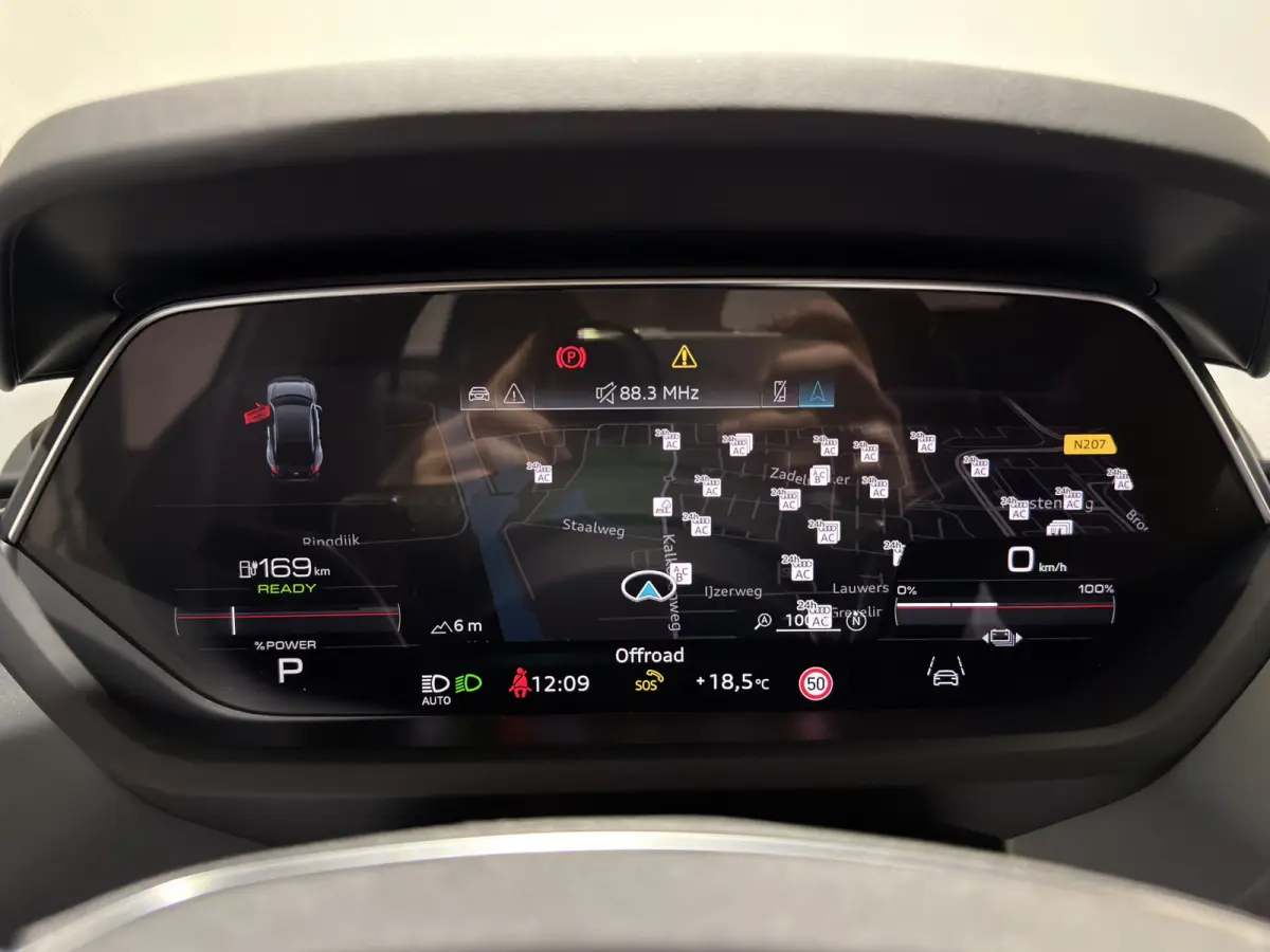 93 kWh | SOH 89% | Achterasbesturing | ACC | Nappa Leder | Laser LED