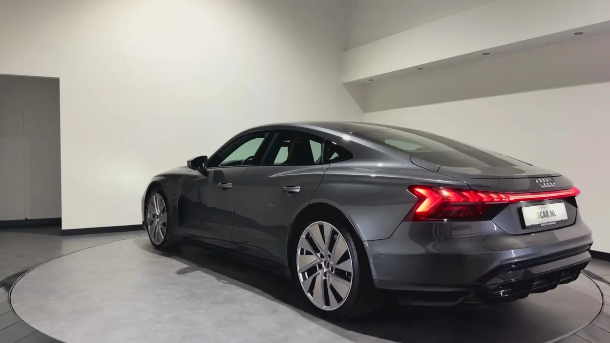 93 kWh | SOH 89% | Achterasbesturing | ACC | Nappa Leder | Laser LED