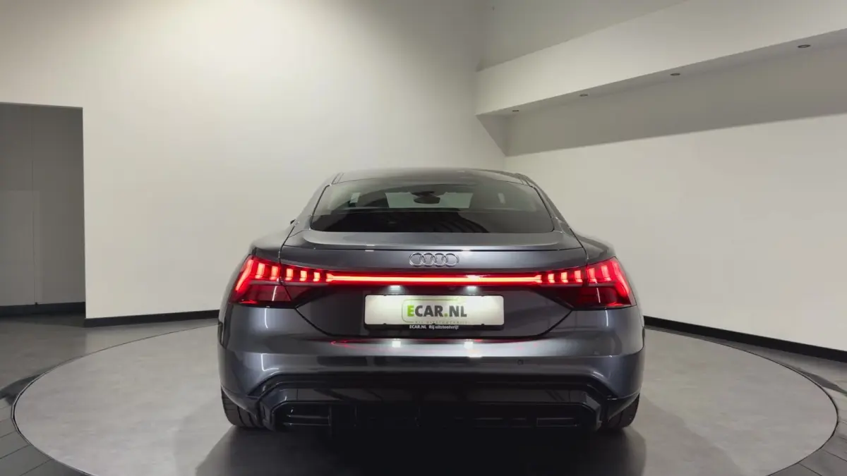 93 kWh | SOH 89% | Achterasbesturing | ACC | Nappa Leder | Laser LED