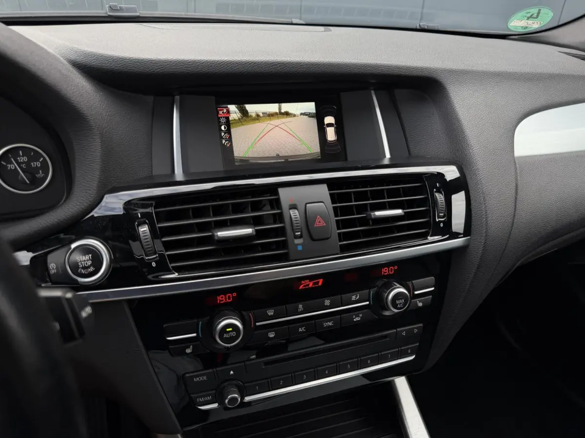 xDrive28I X-Line Xenon - Pano - Leder - Trekhaak - Keurige Auto