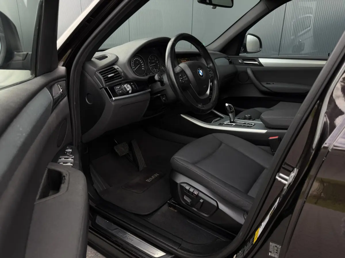 xDrive28I X-Line Xenon - Pano - Leder - Trekhaak - Keurige Auto