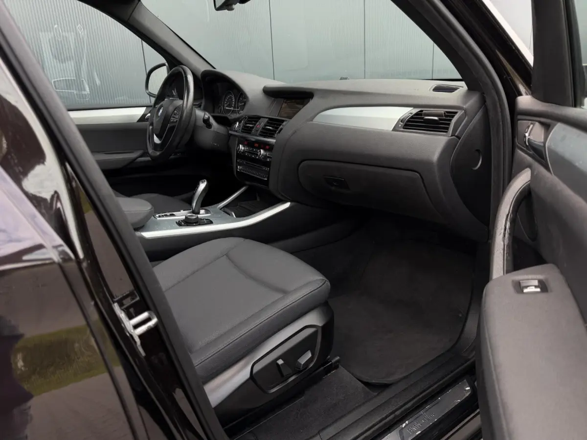 xDrive28I X-Line Xenon - Pano - Leder - Trekhaak - Keurige Auto