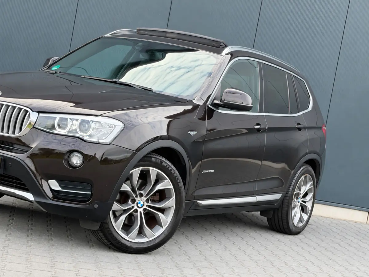 xDrive28I X-Line Xenon - Pano - Leder - Trekhaak - Keurige Auto